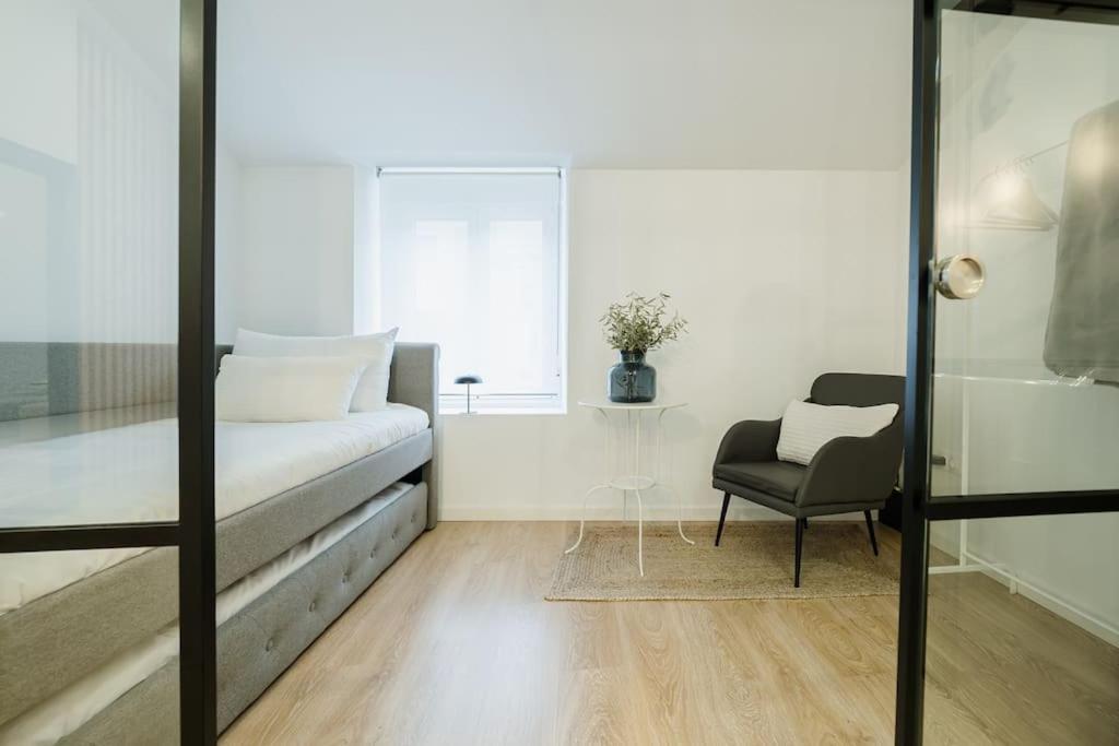 Atico Isabel, Diseno Y Calidez Junto A La Muralla Romana 루고 외부 사진